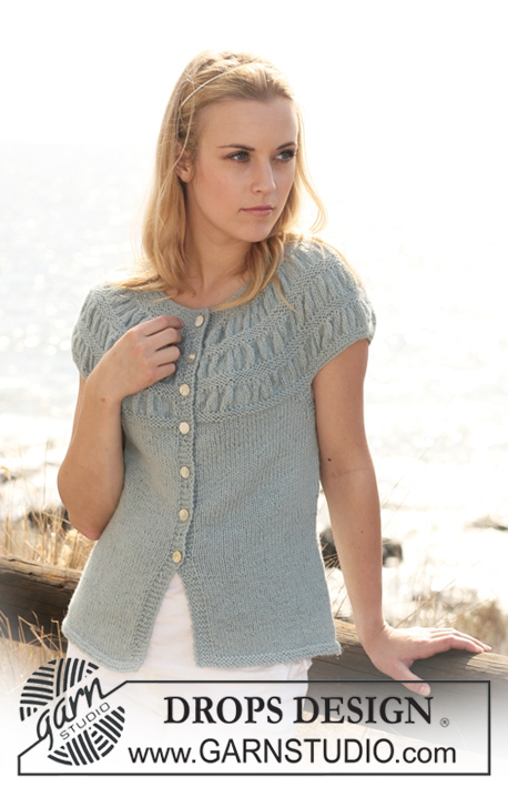 Odette Cardigan / DROPS 119-8 - DROPS Jacket in 2 threads ”Alpaca” with short sleeves and shirred pattern on yoke. Size S - XXXL
