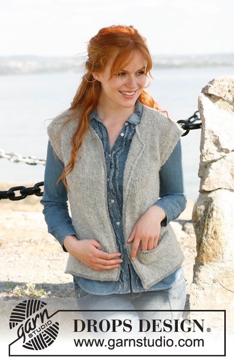 Sarah / DROPS 132-27 - Knitted DROPS vest in ”Alpaca Bouclé” with edges in “Alaska”. Sizes S - XXXL