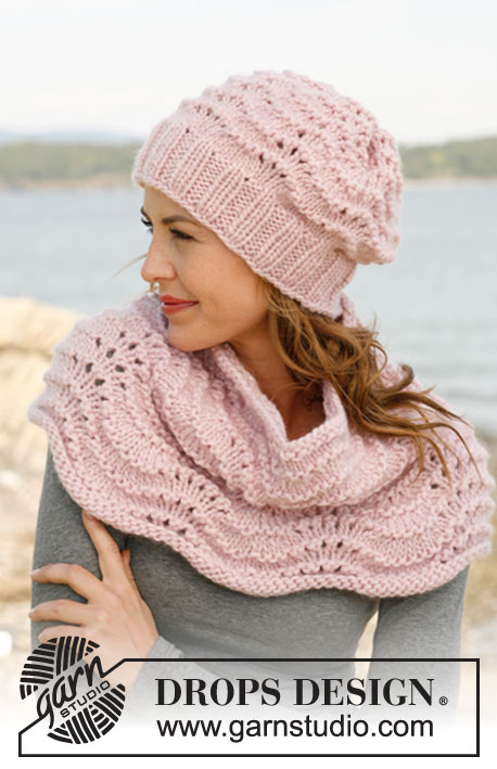 Ariel / DROPS 134-12 - Set consists of: Knitted DROPS hat and neck warmer with wave pattern in ”Snow” or Andes.