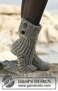 Moon Socks / DROPS 134-42 - Knitted DROPS slippers in 2 threads Nepal. 