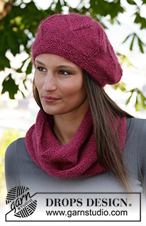Bella / DROPS 143-3 - Set consists of: Knitted DROPS neck warmer and hat with flower pattern in Kid-Silk and Alpaca. 