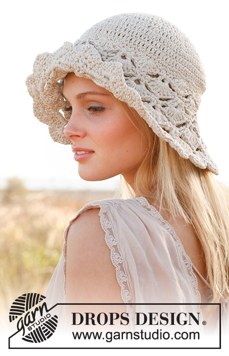 Dune hat / DROPS 146-34 - Crochet DROPS hat with fan pattern in ”Muskat”.