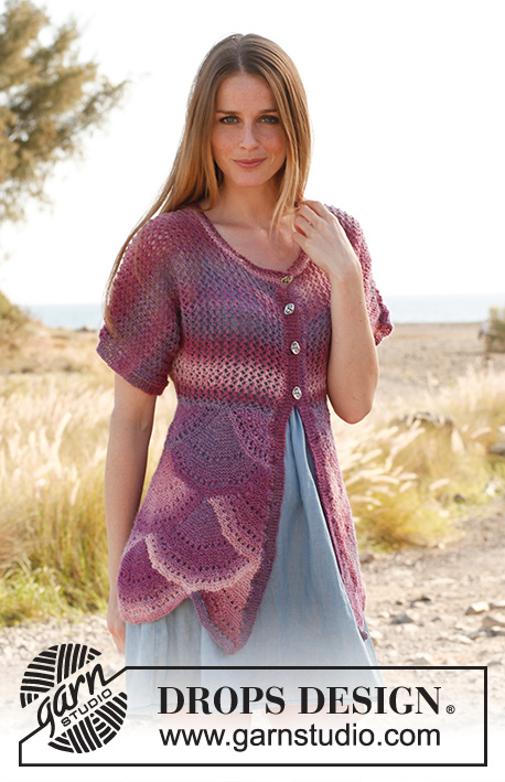 Evelyn / DROPS 148-37 - Knitted DROPS jacket with short sleeves, lace pattern and fans in ”Delight”. Size: S - XXXL.