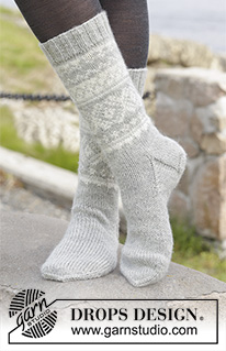 Silver Dream Socks / DROPS 157-10 - Skarpetki DROPS z żakardem norweskim, z włóczki „Karisma”. Od 35 do 46