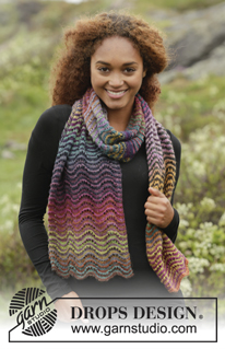 Rainbow Ripples / DROPS 171-17 - Knitted DROPS scarf with stripes and wave pattern in ”Delight”.