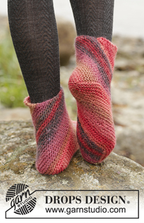 Red Sand / DROPS 171-40 - Knitted DROPS socks in garter st in ”Big Delight”. Worked diagonally. Size: 35-43.