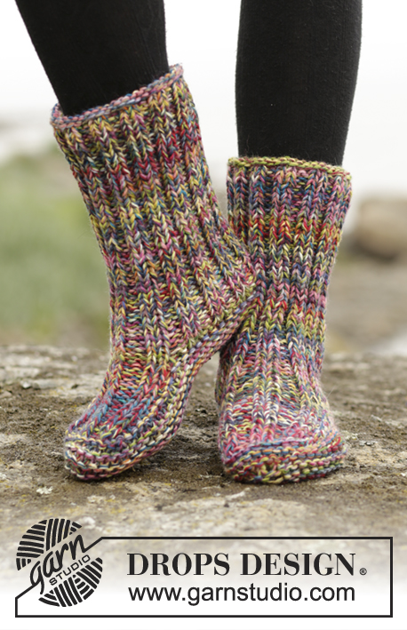 Ribbed Confetti / DROPS 172-17 - DROPS ponožky pletené vroubkovým a pružným vzorem ze 4 vláken příze ”Fabel”. Velikost: 35-42.