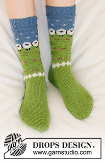 Summer Grazing / DROPS 178-22 - Knitted socks with sheeps in DROPS Fabel. Size 35-43.