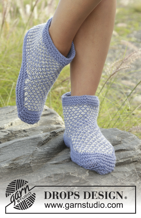 Nora's Mood / DROPS 178-52 - Knitted slipper with broken seed stitch and garter stitch in DROPS Nepal.