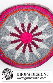Marrakesh / DROPS 179-33 - Crochet pouffe with multi-colored pattern.
Piece is crocheted in DROPS Snow.