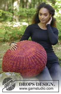 Pomodoro / DROPS 179-34 - Knitted pouffe in English rib.
Piece can be worked in 2 strands DROPS Snow or 1 strand DROPS Polaris.