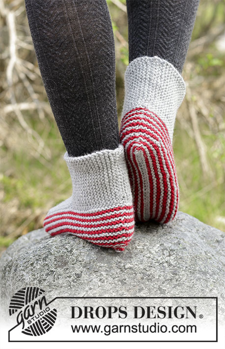 Nanna / DROPS 182-42 - Knitted slippers in garter stitch with stripes. 
Piece is knitted in DROPS Alaska.