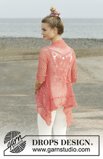 Butterfly Queen / DROPS 186-11 - Crocheted jacket worked in a square with lace pattern. Size: S - XXXL Piece is crocheted in DROPS Flora.