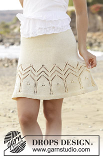Embrace of the Sun Skirt / DROPS 190-31 - Rok met kantpatroon, gebreid van boven naar beneden. Maat: S - XXXL Het werk wordt gebreid in DROPS Muskat.