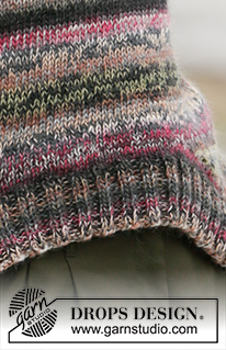 November Flowers / DROPS 206-40 - Gebreide trui met raglan in 2 draden DROPS Delight. Het werk wordt van boven naar beneden gebreid. Maten S - XXXL.