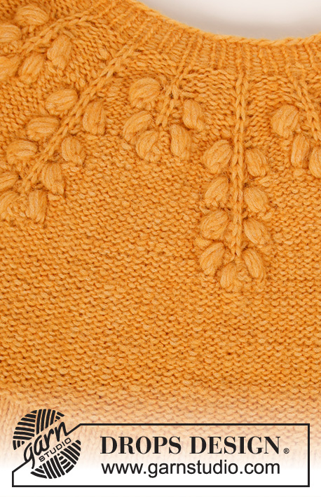 September Story Sweater / DROPS 213-25 - Strikket bluse med rundt bærestykke i DROPS Air. Arbejdet strikkes oppefra og ned med bobler. Størrelse S - XXXL.