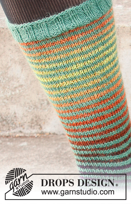 Green Zone / DROPS 214-57 - Strikkede sokker med striper i DROPS Delight og DROPS Nord. Arbeidet strikkes ovenfra og ned. Størrelse 35-43.