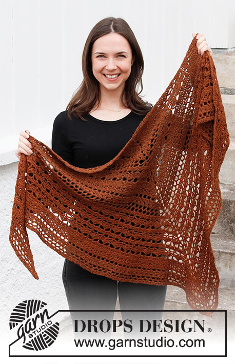 Autumn Ballad / DROPS 214-7 - Crocheted shawl in DROPS Sky. The piece is worked top down with lace pattern.