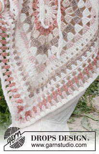 Carefree Feeling / DROPS 229-15 - Gehäkelter Poncho mit Quadraten / Granny Squares in DROPS Air. Größe S – XL.