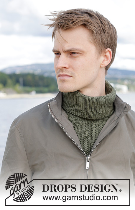 Trailhead Neck Warmer / DROPS 246-15 - Knitted neck warmer for men in DROPS Merino Extra Fine. The piece is worked top down, with texture.
