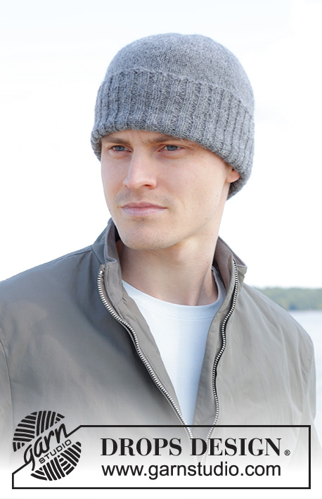 Grenivik Hat / DROPS 246-33 - Knitted hat / hipster-hat for men in DROPS Alpaca. The piece is worked bottom up.