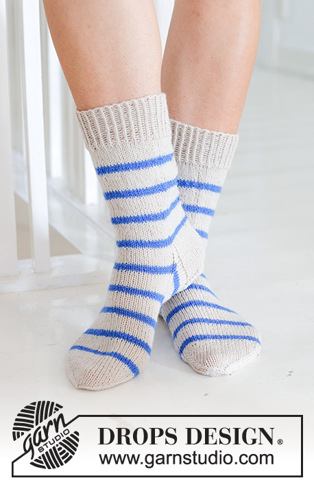 Marina Del Rey Socks / DROPS 247-13 - Knitted socks in DROPS Fabel. Piece is knitted top down in stockinette stitch with stripes. Size 35 to 43 = US 4 1/2 to 12 1/2
