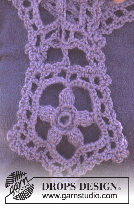 DROPS 93-18 - Crocheted Scarf in Alpaca