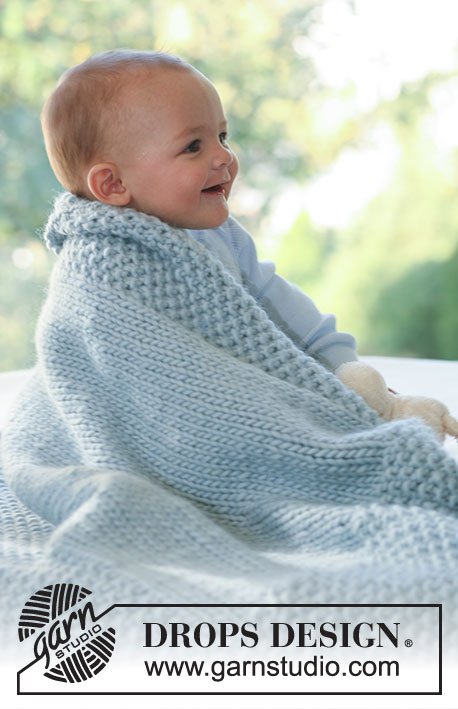 Sea Water / DROPS Baby 16-9 - Dětská deka pletená z příze DROPS Snow nebo DROPS Wish.