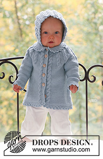 Cable Princess / DROPS Baby 17-1 - Settiin kuuluu: Vauvan ja lapsen neulotut jakku ja hilkka DROPS Merino Extra Fine -langasta. Työssä on palmikoita.