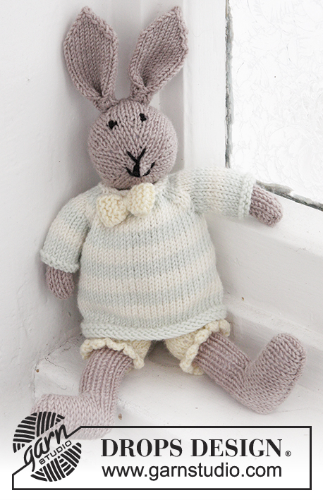 Mr. Bunny / DROPS Baby 25-8 - Zajíček s kalhotami, svetrem a motýlkem pletený z příze DROPS BabyMerino