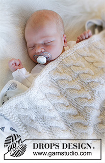 Dream of Cables / DROPS Baby 33-33 - Dětská baby deka s copánky pletená z příze DROPS Big Merino.