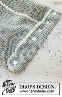 Catch a Wink / DROPS Baby 33-6 - Knitted bag for babies in DROPS BabyMerino. The piece is worked in garter stitch with wrap-around, crocheted edges and ties. Sizes premature - 4 years.