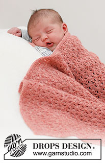 Coral Barley / DROPS Baby & Children 39-7 - Vauvan neulottu peitto DROPS Sky-langasta. Työssä on pitsineuletta.