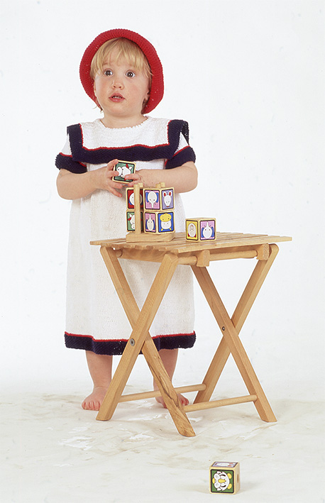 Sailor Girl / DROPS Baby 4-12 - DROPS dress and crochet hat in “Safran”.