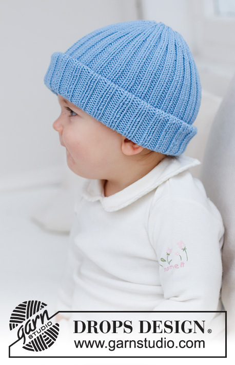 Blue Cloud Beanie / DROPS Baby 42-19 - Knitted hat for baby and children in DROPS Merino Extra Fine. Piece is knitted in rib. Size 0 - 4 years