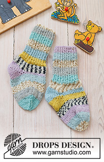 Unicorn Party Socks / DROPS Baby 43-26 - Knitted socks for babies and children in DROPS Fabel. Sizes 0 - 4 years.