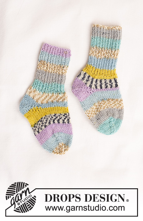 Unicorn Party Socks / DROPS Baby 43-26 - Knitted socks for babies and children in DROPS Fabel. Sizes 0 - 4 years.