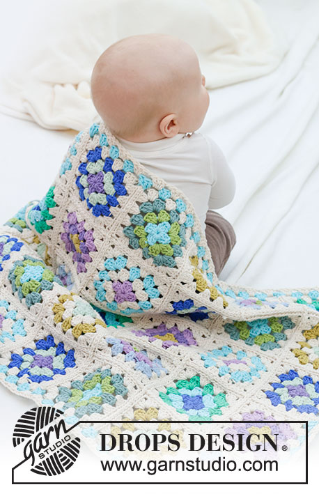 Garden Squares Blanket / DROPS Baby 46-7 - Manta crochetada para bebé, com quadrados granny, em DROPS Paris.