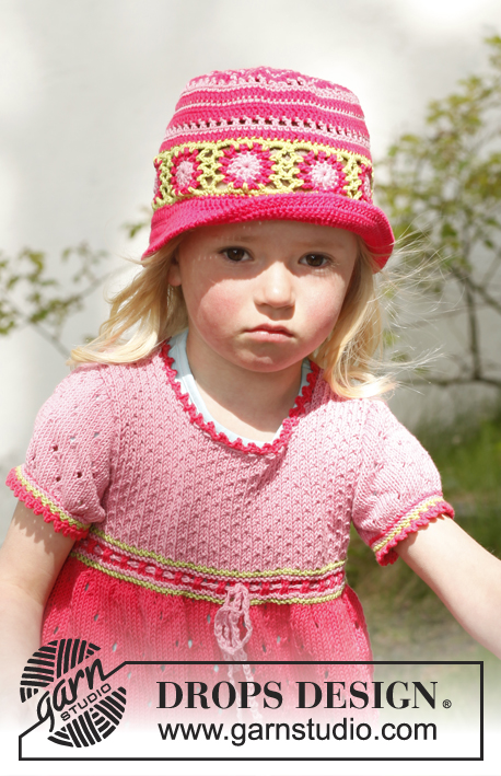 Sweet berry dress / DROPS Children 23-49 - Kötött DROPS ruha, rövid ujjakkal, és horgolt négyzetekkel az alján Safran fonalból. 3 - 12 éves méretekben