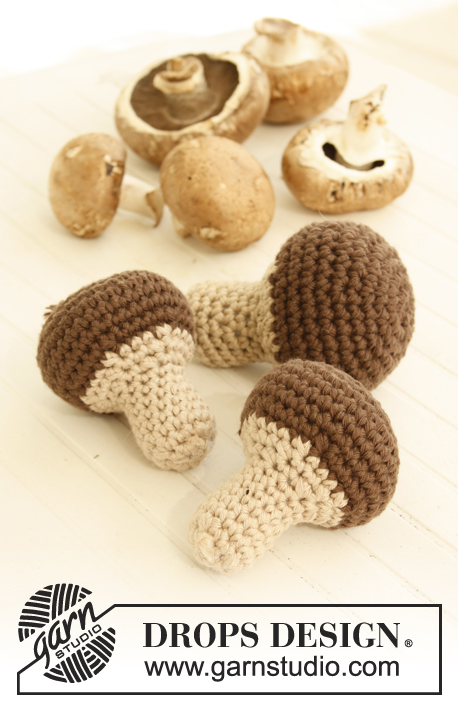 Forest treasures / DROPS Children 23-64 - Crochet toy mushroom in DROPS Paris. 