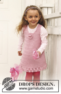 Candy Rose / DROPS Children 24-29 - Vestido a ganchillo con patrón de calados en DROPS Muskat. Talla niños 3 - 12 años