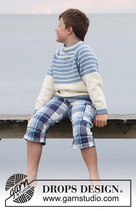 Water Stripes / DROPS Children 27-25 - Pull tricoté avec emmanchures raglan, en DROPS Merino Extra Fine ou DROPS Sky. Pour enfant, du 3 au 14 ans.