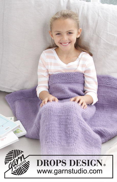 Cute Mermaid Blanket / DROPS Children 28-12 - Stickad sjöjungfru-filt till barn. Storlek 3-14 år. Arbetet är stickat nerifrån och upp i DROPS Snow
