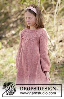 Woodland Fairy / DROPS Children 34-25 - Knitted dress for children in DROPS Sky or DROPS Merino Extra Fine. The piece is worked top down with lace pattern. Sizes 3-12 years.
