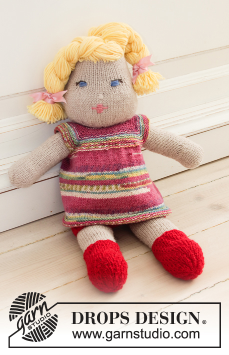 Disco Cora / DROPS Children 35-16 - Knitted dress with raglan, shorts and socks for dolls in DROPS Fabel.