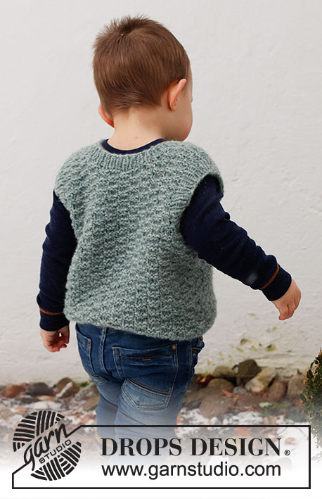 Green River Vest / DROPS Children 40-15 - Knitted vest for children in DROPS Air. The piece is worked with textured pattern, V-neck and ribbed edging. Sizes 2-12 years.