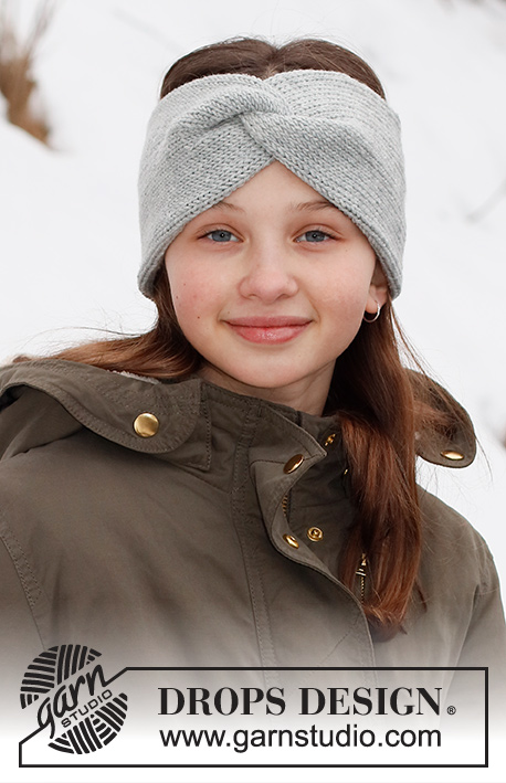 Winter Smiles Headband / DROPS Children 41-20 - Strikket pannebånd til barn med flette i DROPS Merino Extra Fine. Størrelse 2 – 12 år.