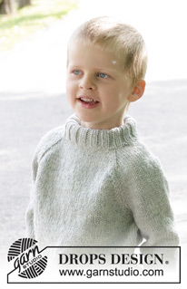 Sea Salt / DROPS Children 47-10 - Pull tricoté de haut en bas pour enfant en DROPS Alaska. Se tricote avec emmanchures raglan et col doublé. Du 2 au 12 ans.