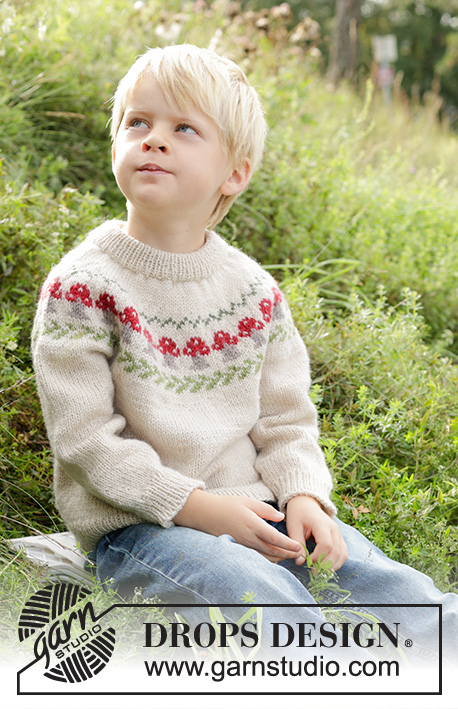 Mushroom Season Sweater / DROPS Children 47-13 - Dětský pulovr s kruhovým sedlem a pestrobarevným norským vzorem s houbami pletený shora dolů z příze DROPS Karisma. Velikost 2 – 14 let.