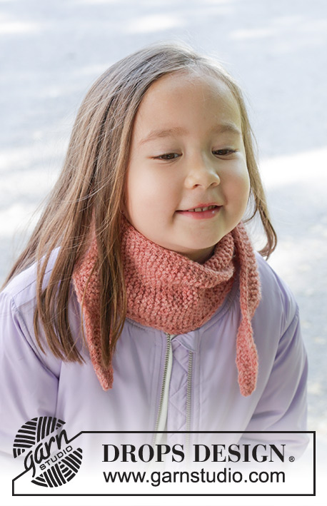 Pretty Peach Shawl / DROPS Children 47-22 - Écharpe / Châle tricoté pour enfant en DROPS Sky. Se tricote dans le sens de la longueur, au point mousse.